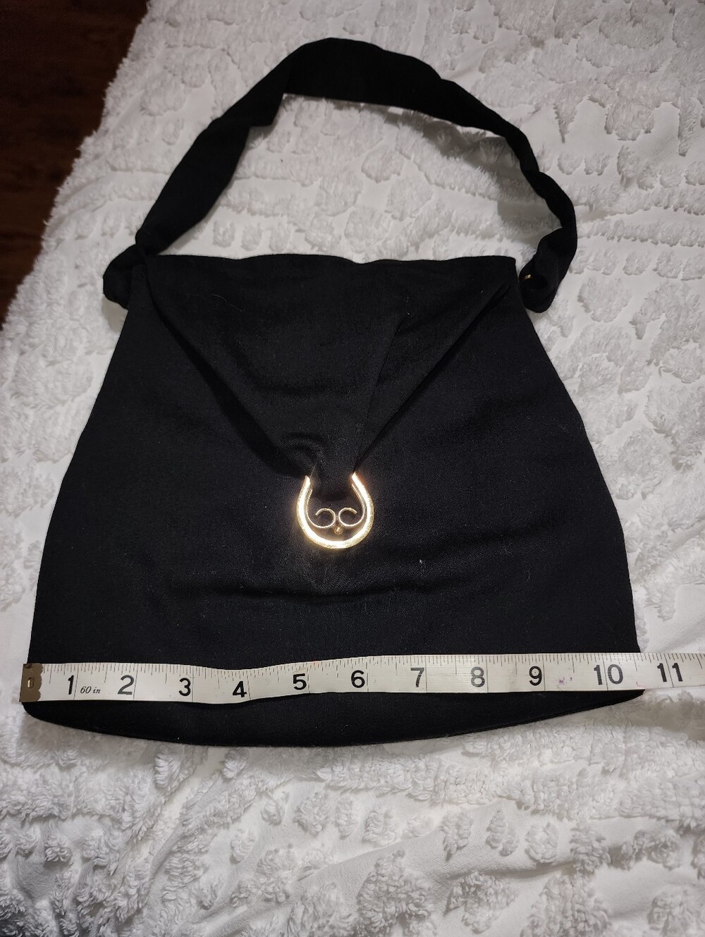 Elegant Vintage 1950's Black Coblentz Purse w/ Satin Lining and Gold Accent - Picture 9 of 12